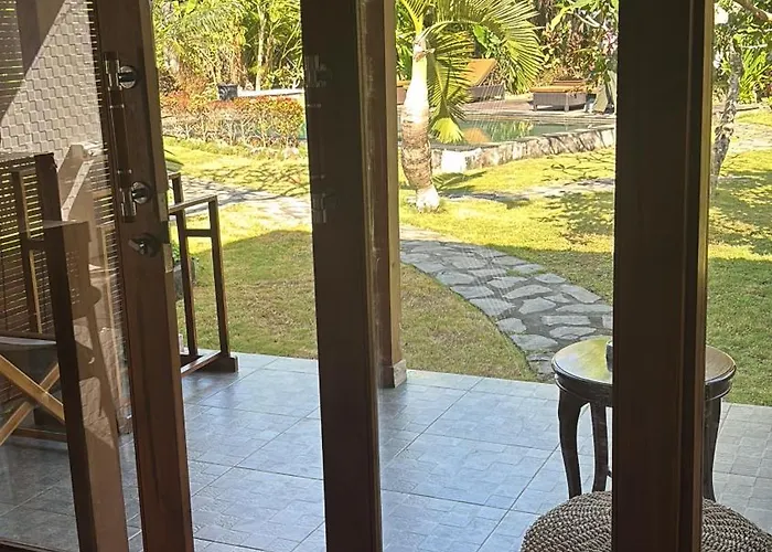 Alaksa Padang Padang 6 Guest house *